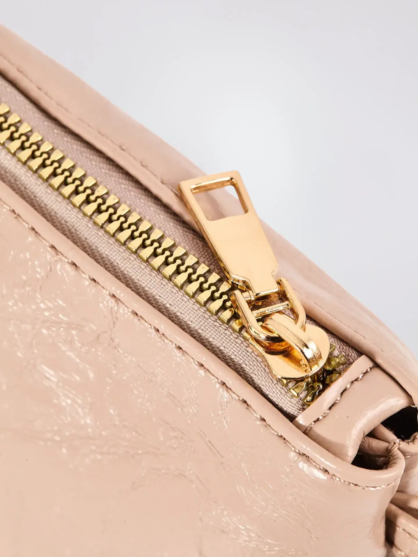 Scarlett Mini Pouch Noirvere