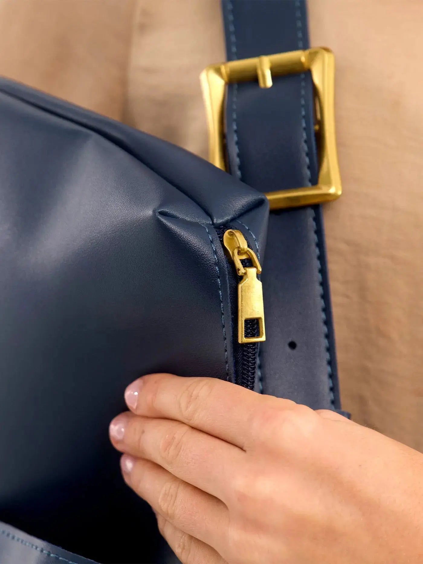 Luna · Bolso Tote Urbano de Cuero Mi tienda