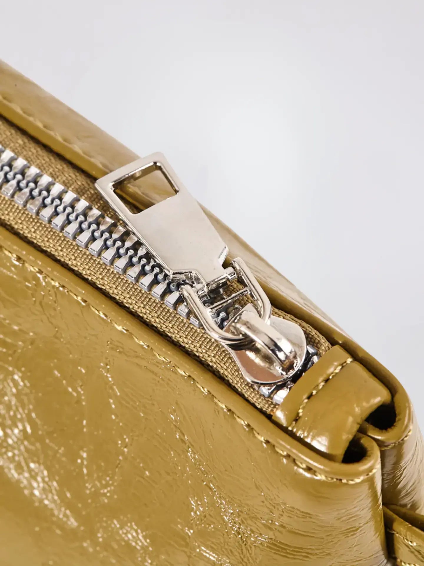 Scarlett Mini Pouch Noirvere