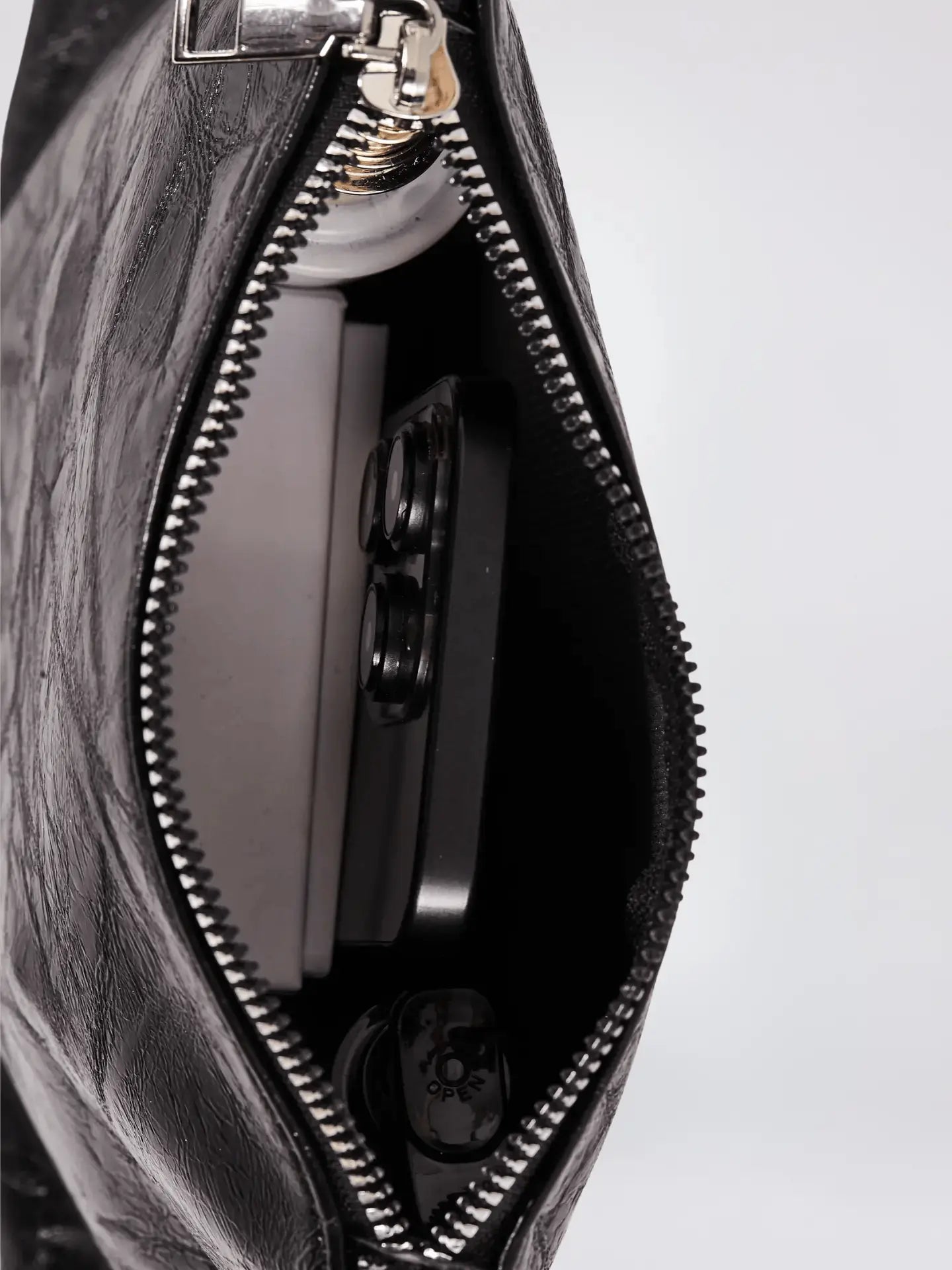 Scarlett Mini Pouch Noirvere